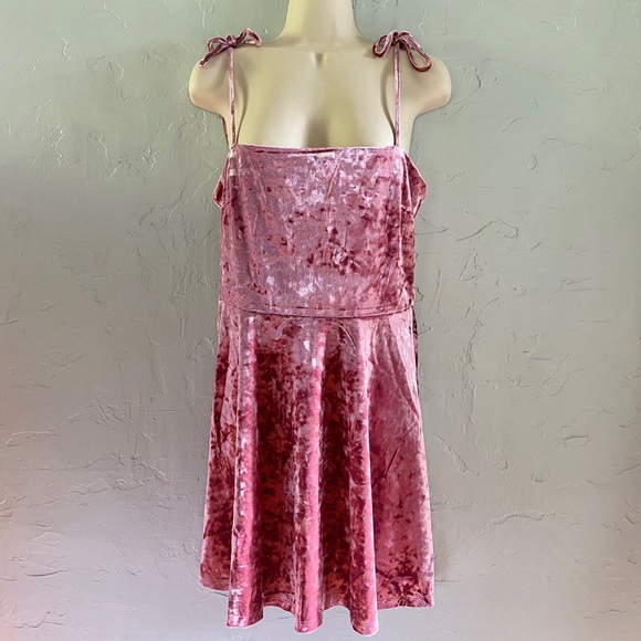 Forever 21 Crushed Velvet Rose Pink Mini Dress L - Picture 2 of 6